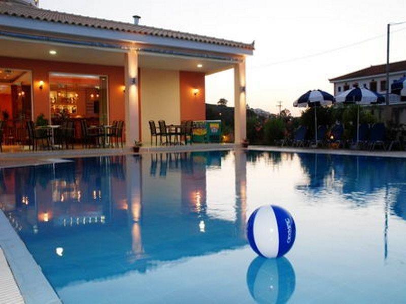Dinos Hotel Tsilivi  Buitenkant foto
